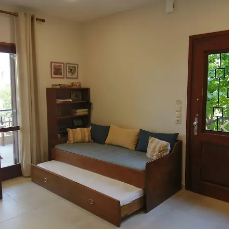 Sunny And Quiet In Chania, Sleeps 4 Апартаменты *